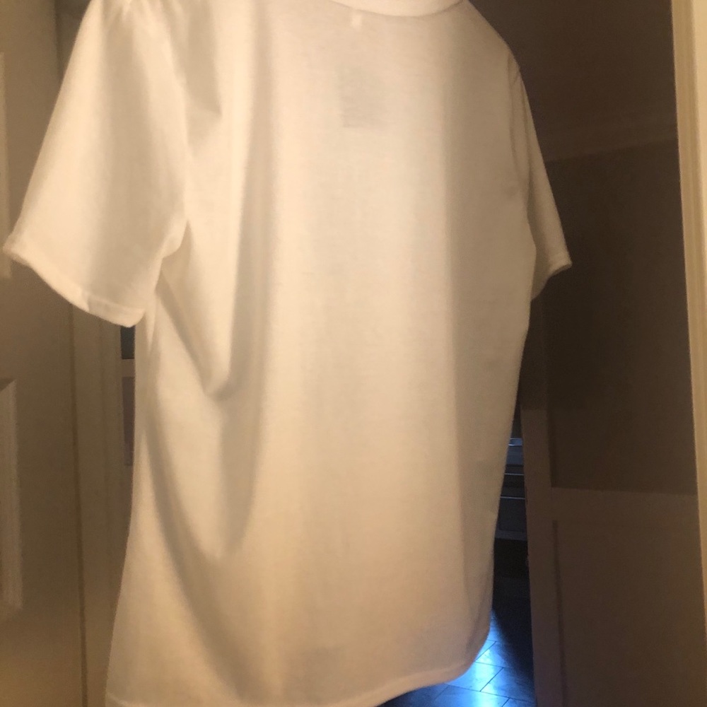 V neck Tee - Picture 3 of 6